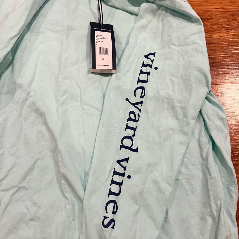 MENs Vineyard Vines long sleeve!! Charleston